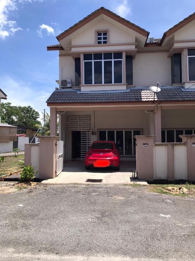Hj Homestay Kuala Terengganu Buitenkant foto